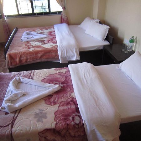 פוקהרה Hotel Sunflower מראה חיצוני תמונה