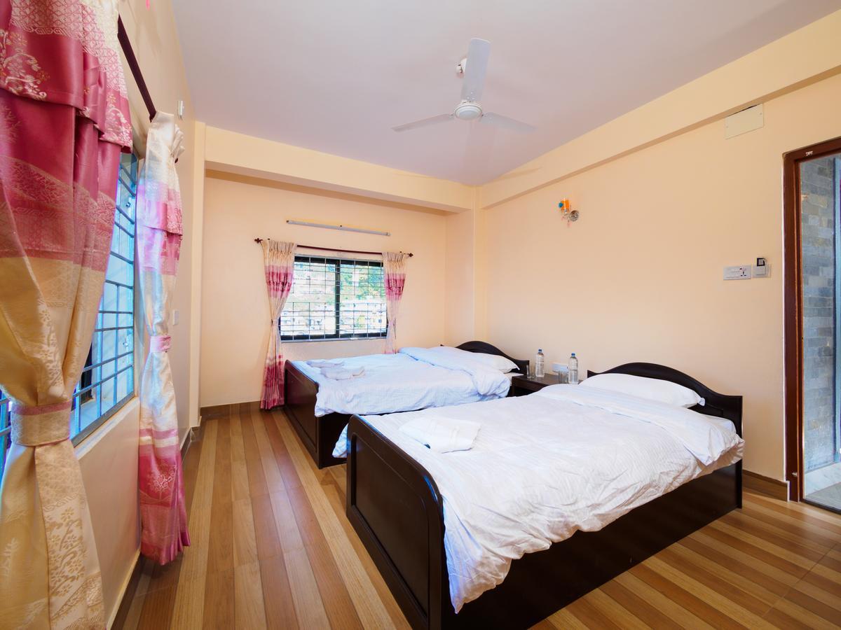 פוקהרה Hotel Sunflower מראה חיצוני תמונה