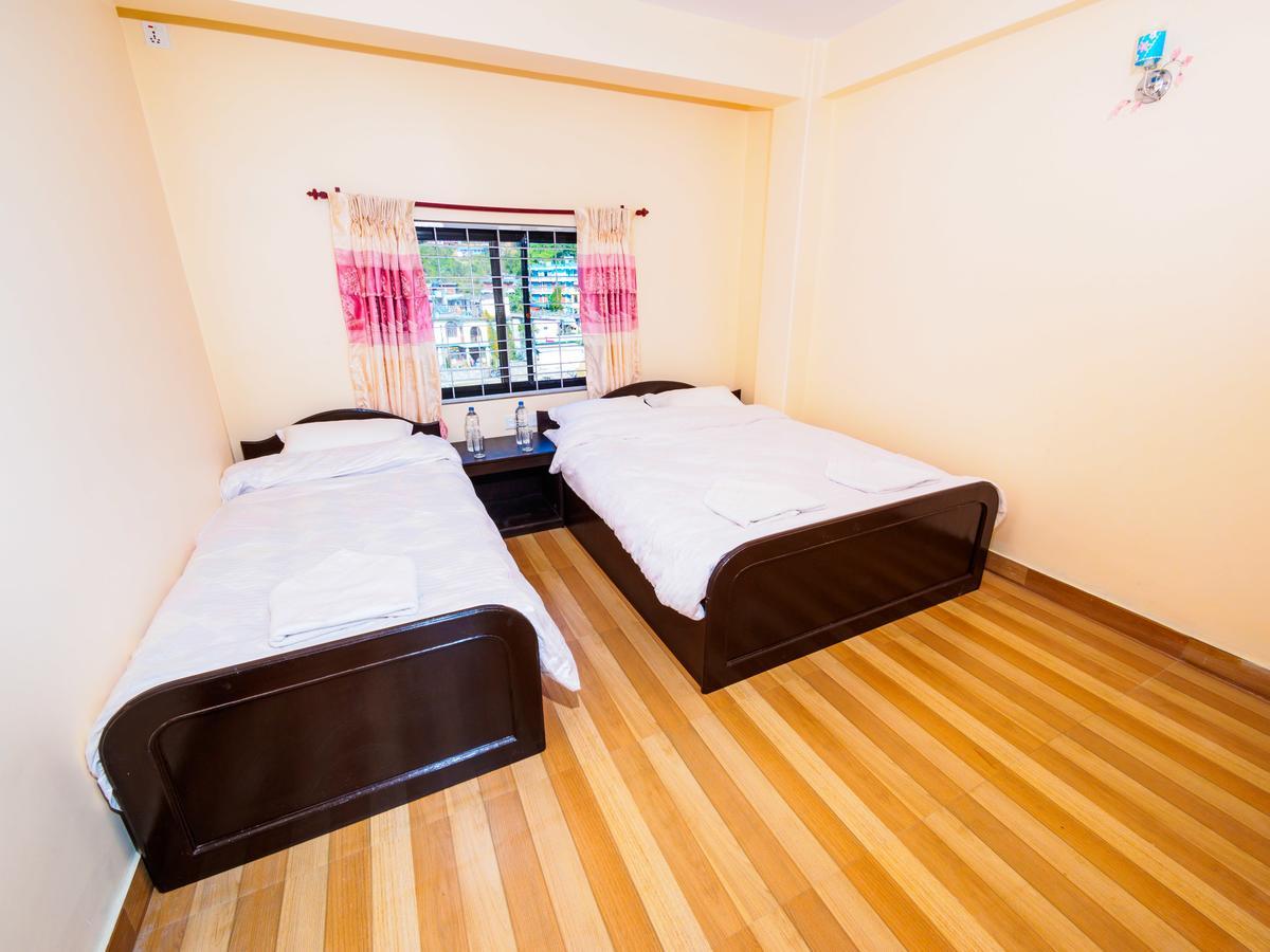 פוקהרה Hotel Sunflower מראה חיצוני תמונה