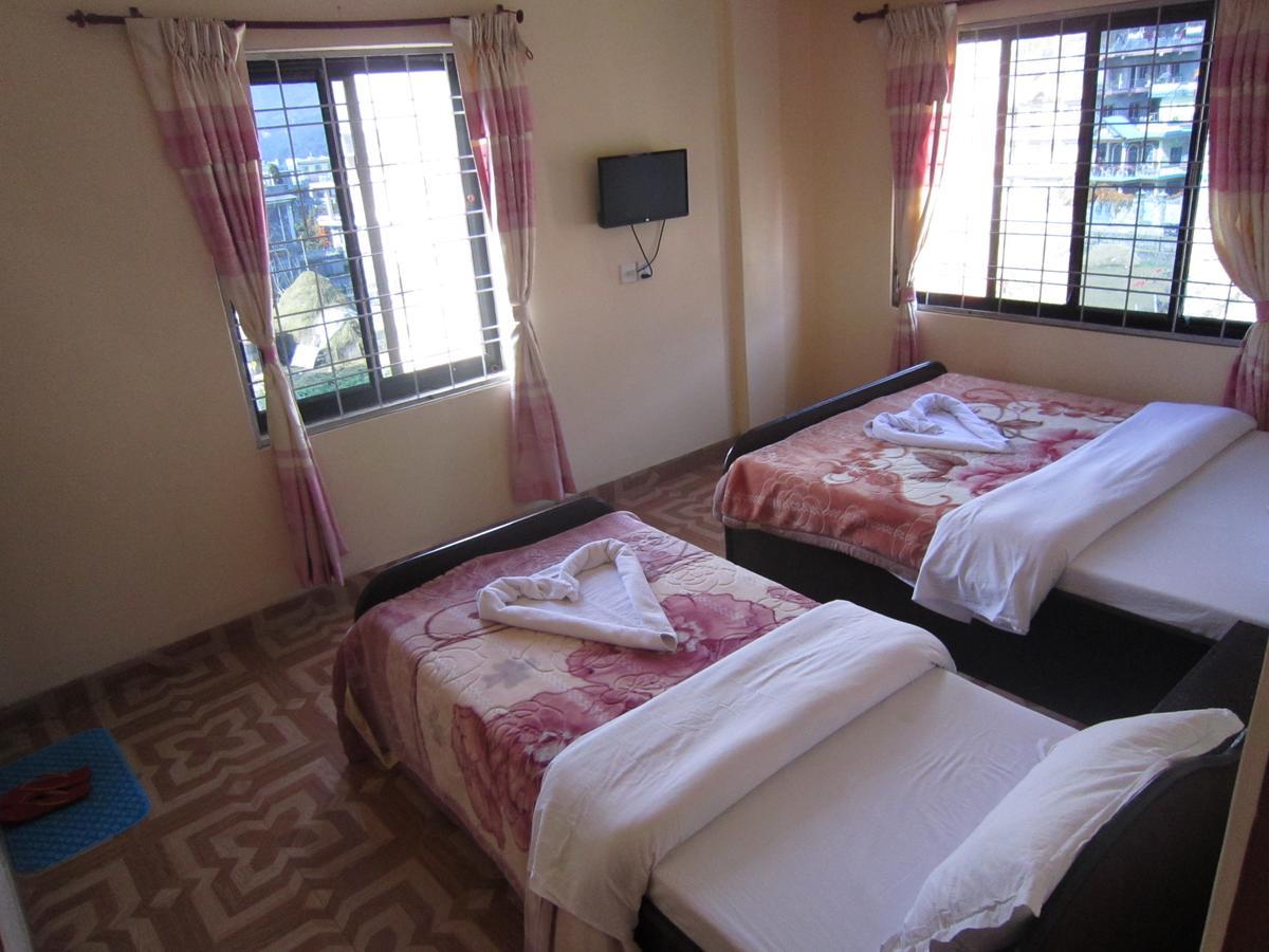 פוקהרה Hotel Sunflower מראה חיצוני תמונה