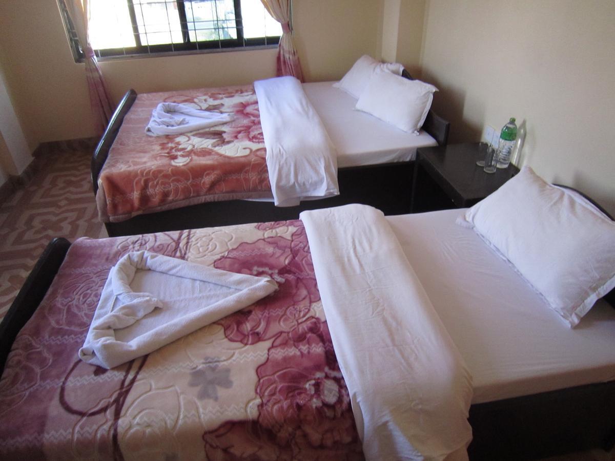 פוקהרה Hotel Sunflower מראה חיצוני תמונה