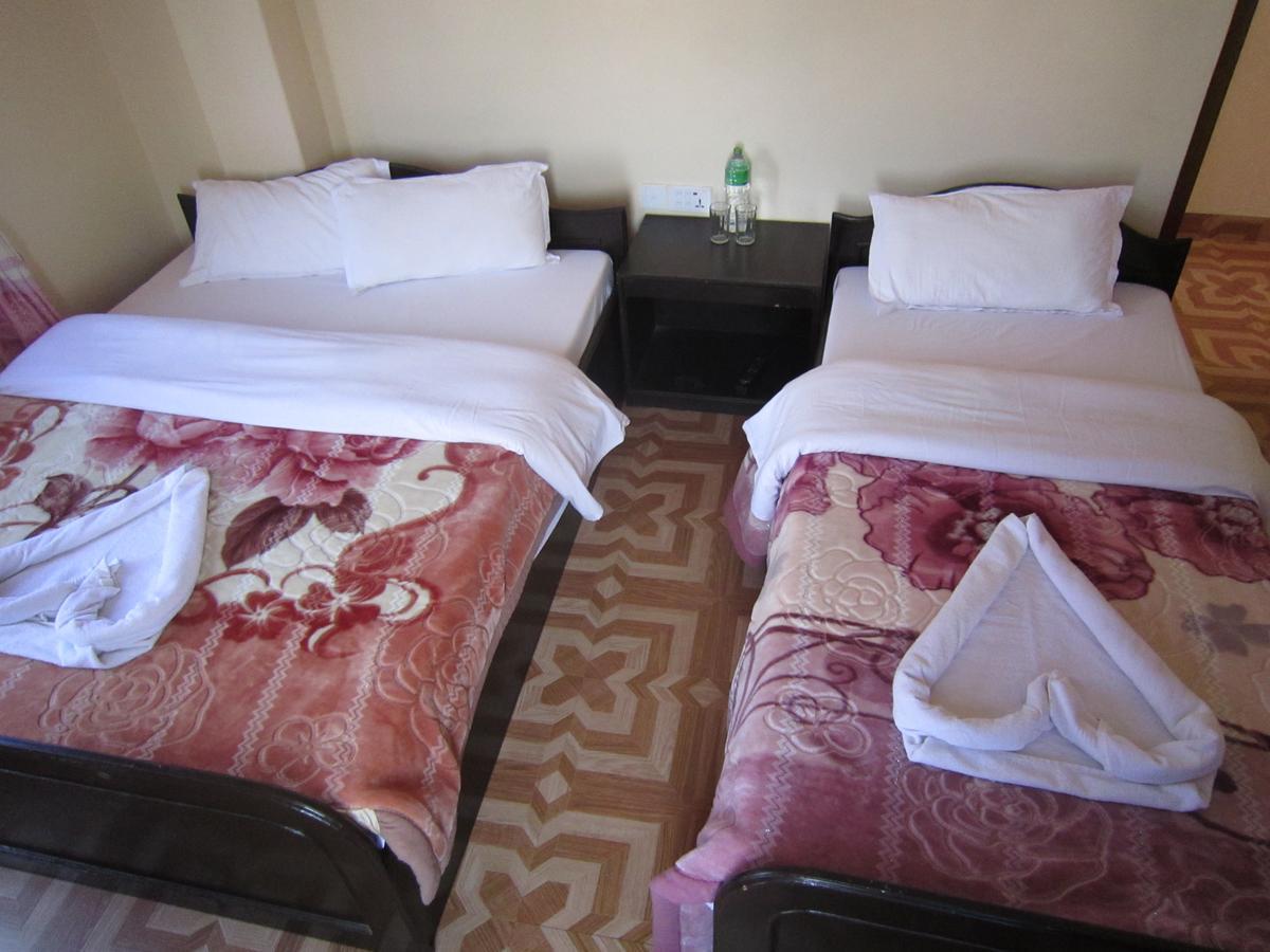 פוקהרה Hotel Sunflower מראה חיצוני תמונה